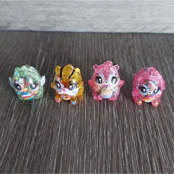 Lot of 4 Hatchimals CollEGGtibles Glamfetti Exclusive Mini Figures - Picture 1 of 3